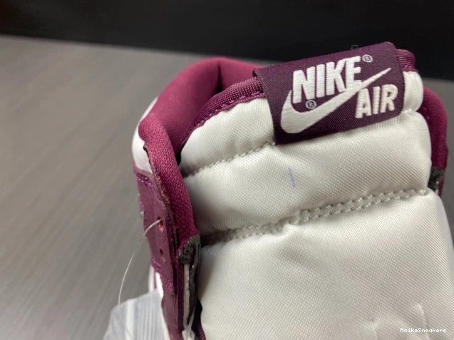 MaikeSneakers Jordan Bordeaux Air 555088-611 High 1 OG 0817